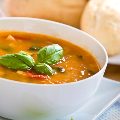 Feels like the perfect day to enjoy one of our fresh homemade soups served with our delicious bread of course. Ask at your favourite bakery for today's special

#lunch #foodtogo #bestbakeryinberkshire #thefamilybakery