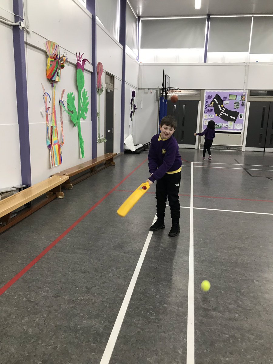 Active Play <a href="/SunnysidePri/">Sunnyside Primary</a> Adult led games and some free play today. Next week we go outdoors for some fun yay 🥳 <a href="/InspiringSland/">Inspiring Scotland</a> @Jimmy_FARE @FARE_Scotland <a href="/Actify/">Actify</a> <a href="/Thrive_Outdoors/">Thrive_Outdoors</a>