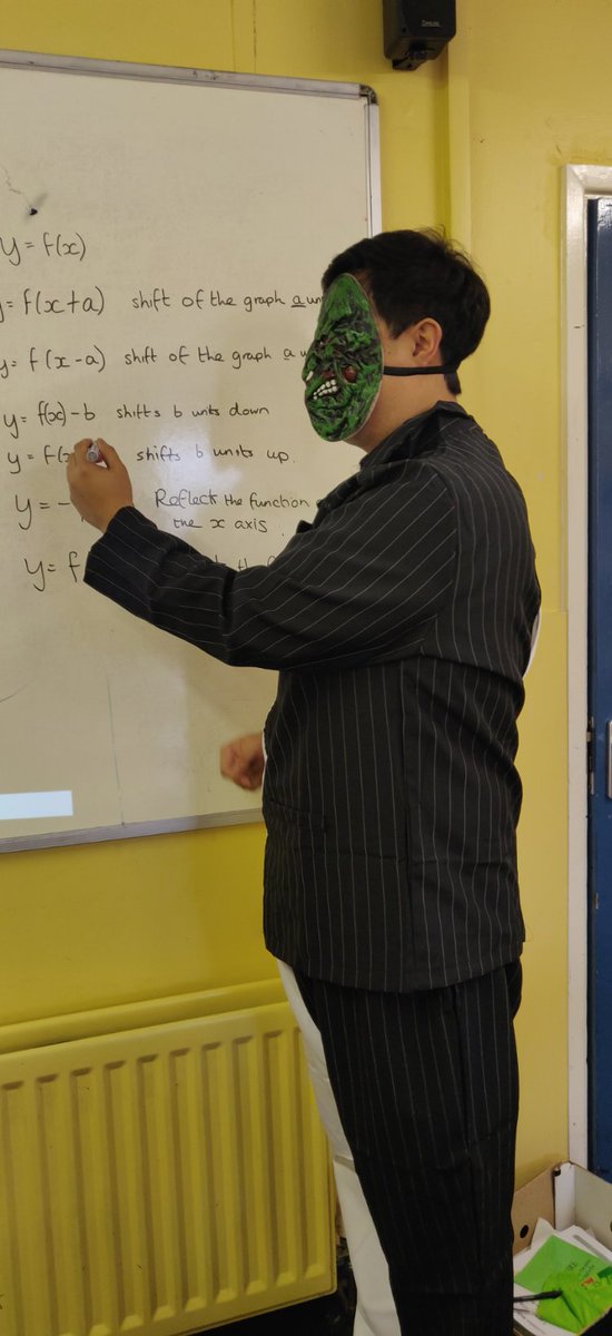 ChaseMaths's tweet photo. As part of #WorldBookDay the lucky students have two teachers in lesson! #CGSAcademic https://t.co/FcpHmeD8Rc