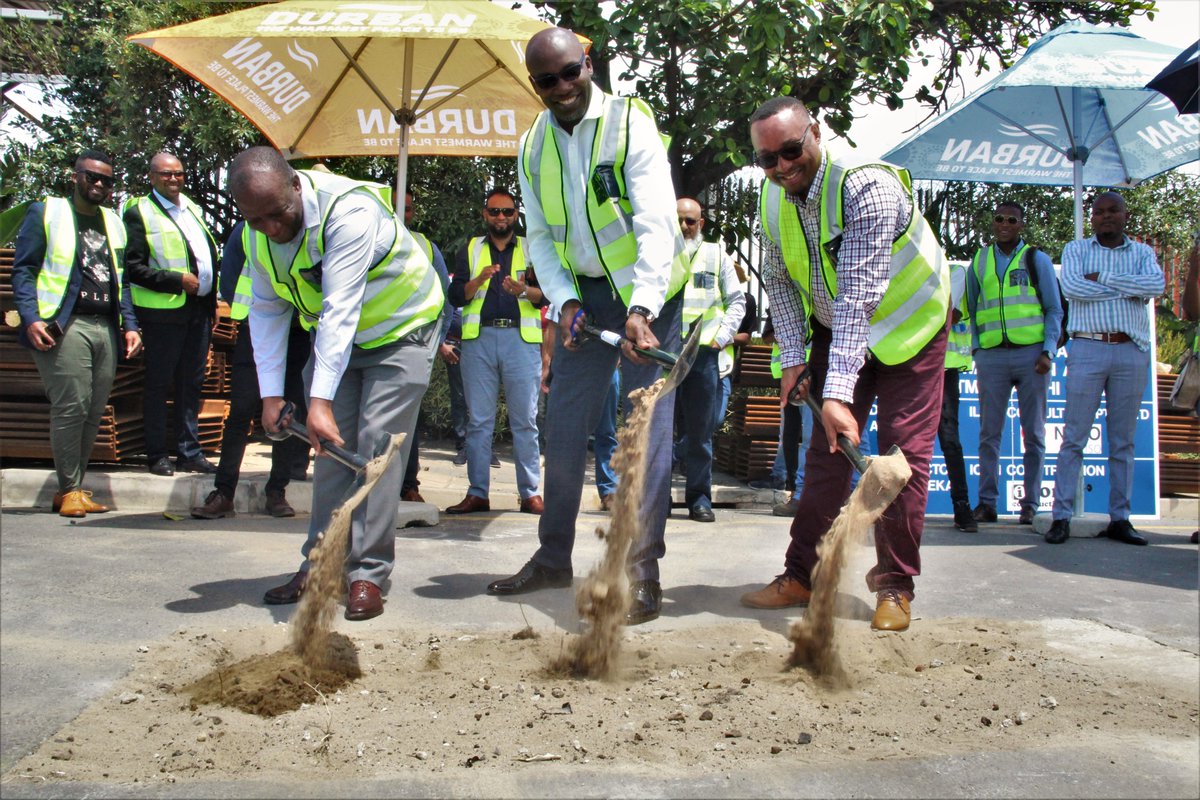 CommunityKzn's tweet photo. Ingaphezulu kuka-R200 million imali ebekelwe ukuthuthukisa i-Point Precinct

https://t.co/LQaVu5TFLQ

#kznnamuhla
#PointPrecinct
@eThekwiniM https://t.co/H4Mb1tbyPb