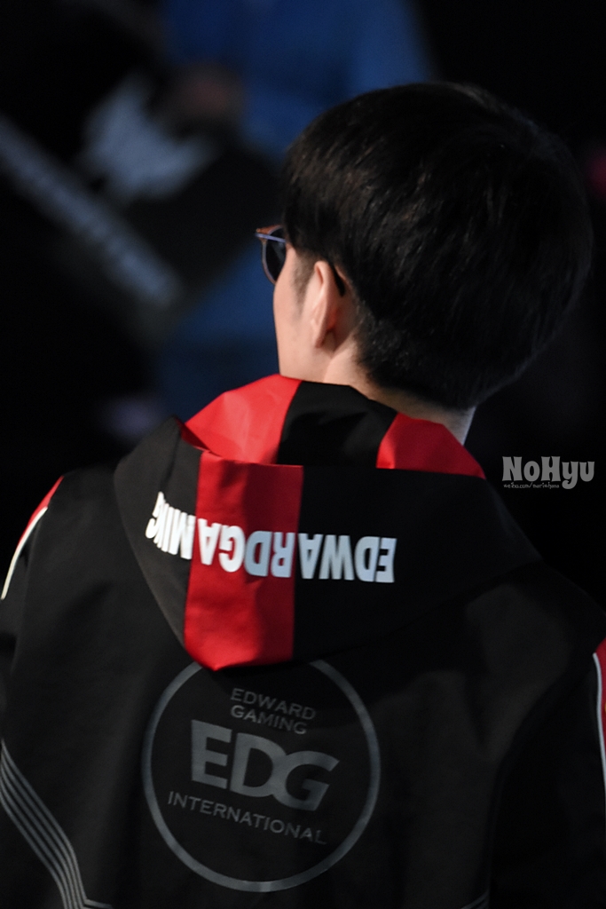 takeamoment132's tweet photo. 2018.10.04 EDward Gaming 'Ray' 전지원
#2018Worlds https://t.co/BWMaycBrtf