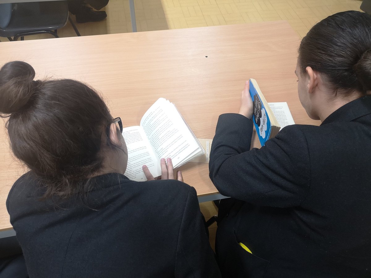 BishopJustus's tweet photo. Happy #WorldBookDay2020 ππ To celebrate we're Flash Reading! βBooks are the quietest and most constant of friends; they are the most accessible and wisest of counselors, and the most patient of teachers.β βΒ Charles W. Eliot #reading #read #books #flashread https://t.co/zaCBHszIxe