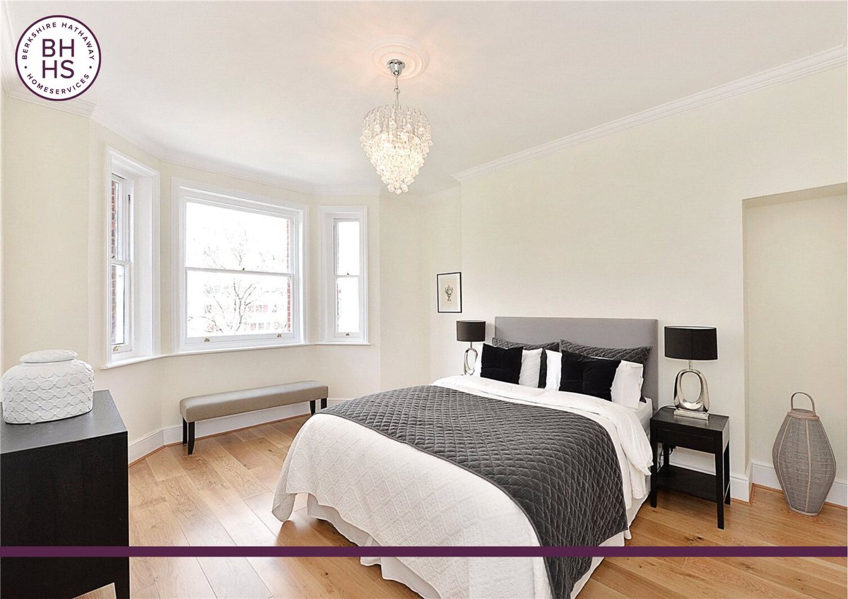 BHHSKayandCo's tweet photo. FOR SALE: A lovely #thirdfloorflat almost adjacent to #MaryleboneHighStreet. The property features a #doublereception room and master bedroom with a bright east facing vista as well as a further #twobedrooms and #twobathrooms. Contact us for viewings! https://t.co/7VSBtbyci1 https://t.co/mtsrepjLAl