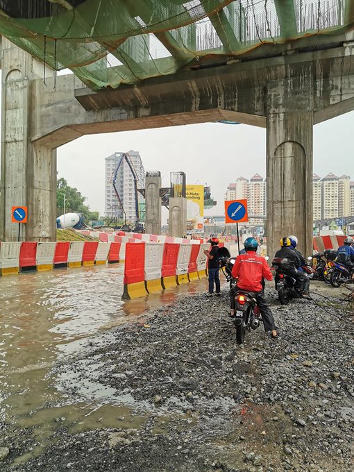 View image on Twitter