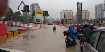 View image on Twitter