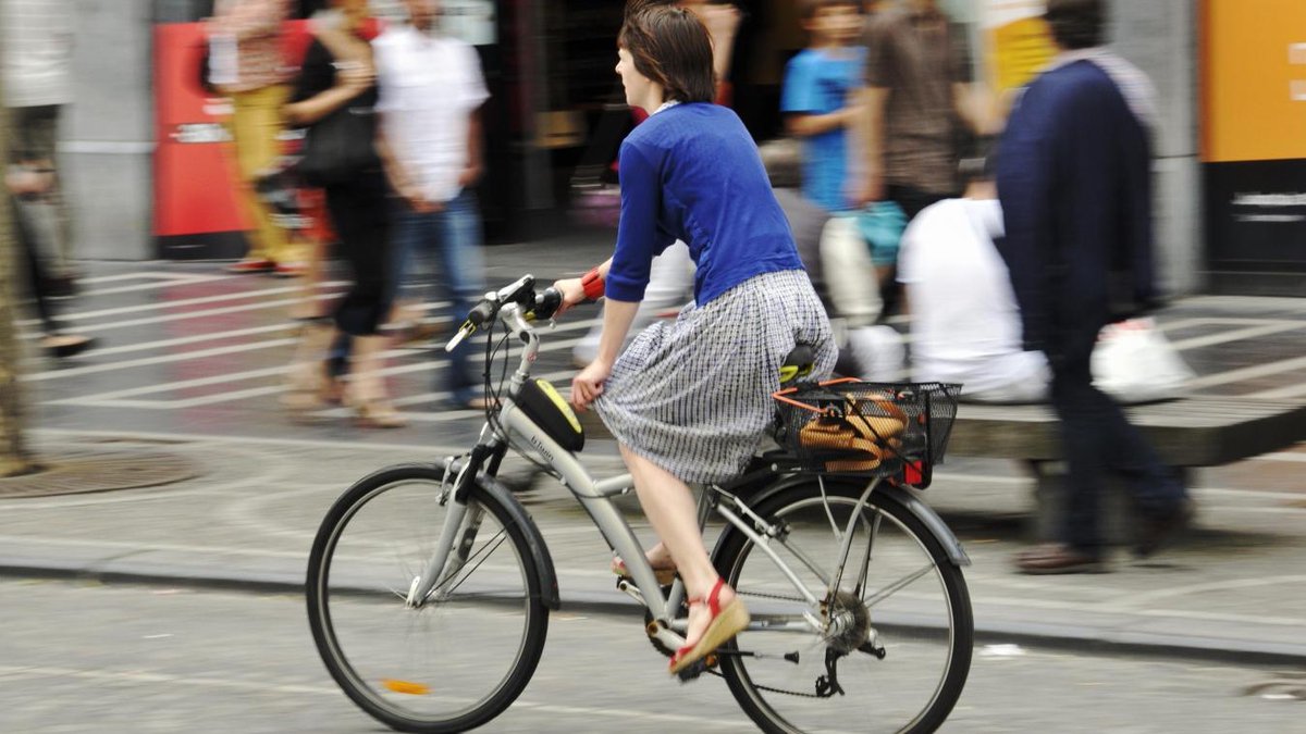 MdM_LeSoir's tweet photo. La Région bruxelloise adopte (enfin) définitivement le plan Good Move. Objectif sécurité routière: zéro mort et blessé grave en 2030 dans le trafic. ça passera notamment par la généralisation du 30 km/h sauf grands axes #onverra #mobilité https://t.co/XWM8FXgXZp