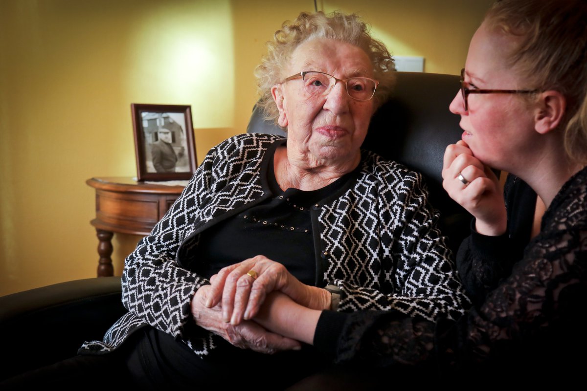 Deze maand in de 'Groeten uit Laverhof' in het Loosbroekse maandblad Dorus een gesprek met Marie van Zutphen-Van der Wijst.
Marie: "Het is allemaal lekkerder als je met een gezelschap eet."
dorus-loosbroek.nl/groeten-uit-la…