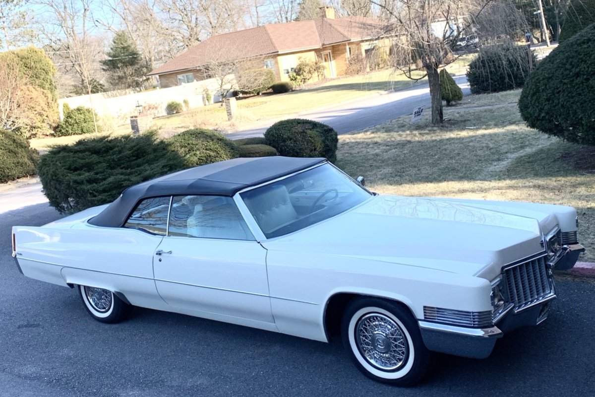 Bringatrailer's tweet image. Now live at BaT Auctions: 1970 Cadillac DeVille Convertible bringatrailer.com/listing/1970-c…
