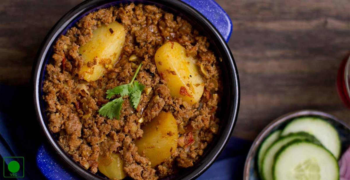 RasoiMenu's tweet image. Nugget keema is an easy Indian style curry recipe. The nugget Soya keema can be eaten with paratha, roti, chapatti or rice too. buff.ly/2T5fyFq #indianfood #recipes #HealthyFood
