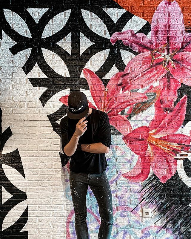 Detalle del mural para <a href="/AlmaMatter/">juan carlos salas</a>.es pintado a mano con pintura al agua, vegana y fabricada en Barcelona.
#Dase instagram.com/p/B9W5qBvHzAB/