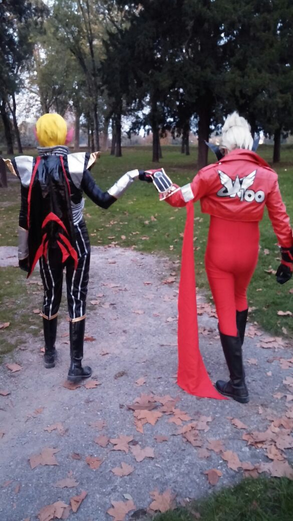 Well well well... we meet again.. BLUNDER Red... ugh, fine, i'll work with you

#Allfor101 #cosplay #TheWonderful101 #Platinumgames

Me as Prince Vorkken ( seems like i've an habit of doin @quintonflynn charas :p ) and MajoraMask86 as Wonder Red, back at LuccaComicsandGames 2014