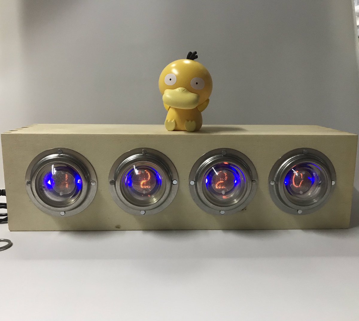 vr2xie's tweet photo. My first IN-1 x 4 wood nixie clock powered by USB :) #usbpower #wooddesign #wooddiyprojects #nixie #nixietubeclock #nixietube #electronicsprojects #diyelectronis #diywoodwork #microcontroller #clockdesign #clockdesigner #psyduckfan #傻鴨 #psyduck #pokemon #enton #可達鴨 https://t.co/Pw6hhTHAf4