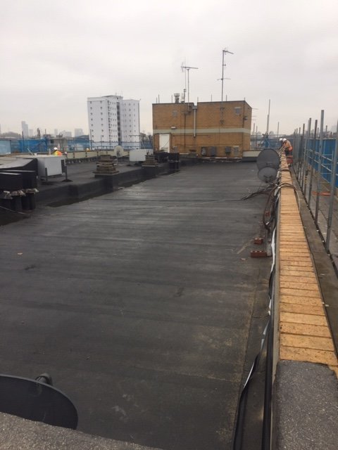 KeystoneRFL's tweet photo. Bituminous felting works completed across Augustine Court and Plumpton Lodge, London for @ENGIEgroup installing Pluvitec Quantum 30 Year System #roofing #flatroofing #workscomplete https://t.co/OZ72GI0cm4