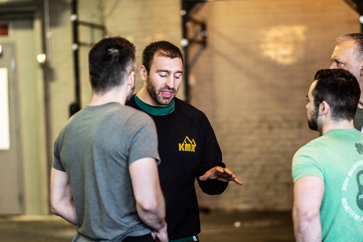 CFMTLebo's tweet photo. Coach Brett deep in conversation... https://t.co/86rQFQdE1W