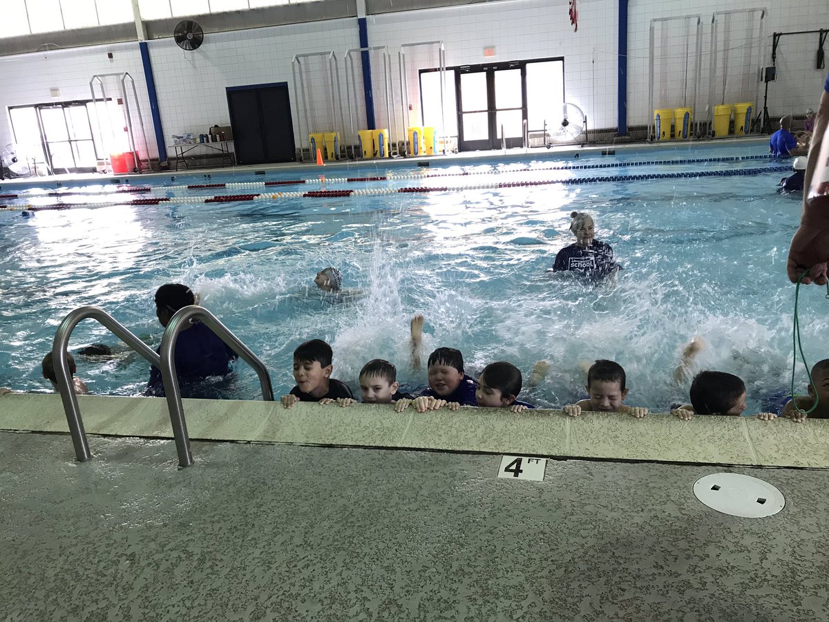 boyd_enon's tweet photo. Swimming... swimming... swimming...#@Enon_Elementary #oneccps https://t.co/6OqMoZW0UB