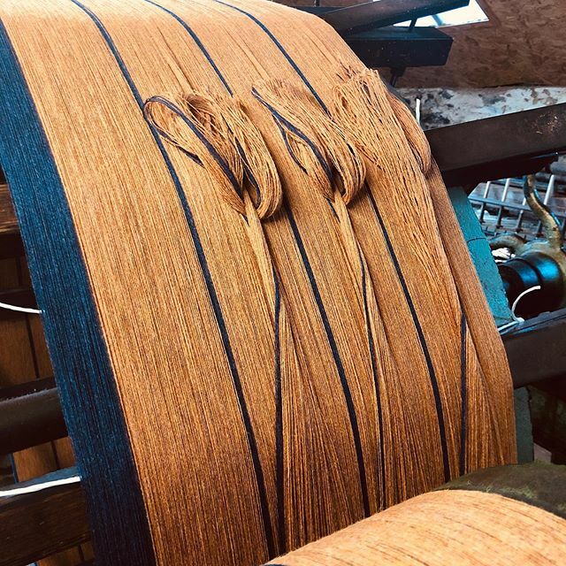 Next new colour combination warped.  Hopefully the throws will weaving in the next few weeks. 
ift.tt/1XIbNS5
mill@islaywoollenmill.co.uk
#warpandweft #supersoftmerinowool #woventextiles #woveninscotland #dobcrossloom #islaywoollenmill #textile… ift.tt/3cy5L2u