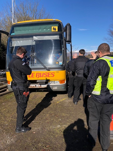 PolScotArmed's tweet photo. The most recent ARV training had officers receiving instruction on dealing with subjects onboard buses. 

A good days training at sunny Tulliallan with thanks to our colleagues from Armed Policing Training.

#Teamwork #TrainingAndCoaching https://t.co/QyLuM9nz65