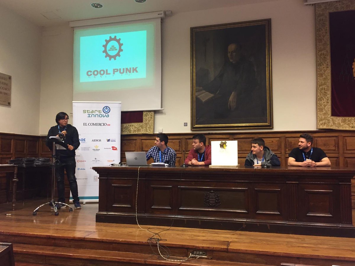 lalaboralcifp's tweet photo. Nuestro alumnado de 2º del Ciclo Formativo de Instalaciones Frigoríficas y de Climatización clasificado para la final en el programa de fomento de la cultura emprendedora de @elcomerciodigit #STARTinnova realiza la presentación de su proyecto. https://t.co/O1B84vXetx