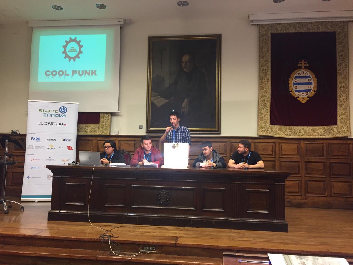 lalaboralcifp's tweet photo. Nuestro alumnado de 2º del Ciclo Formativo de Instalaciones Frigoríficas y de Climatización clasificado para la final en el programa de fomento de la cultura emprendedora de @elcomerciodigit #STARTinnova realiza la presentación de su proyecto. https://t.co/O1B84vXetx