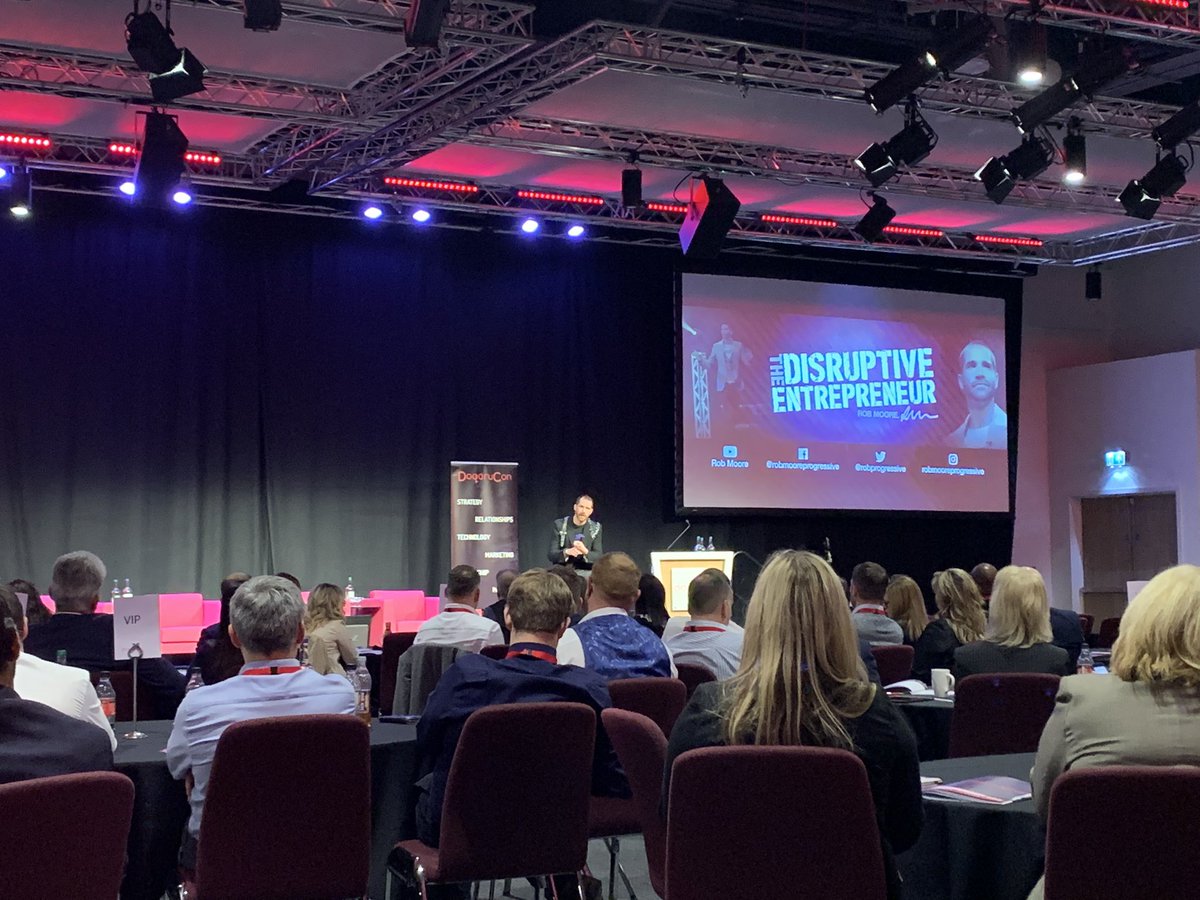 hamburley's tweet photo. Be yourself, be honest and ask for help. Great advice from @robprogressive #DoqaruCon https://t.co/C3TMhKfOjz