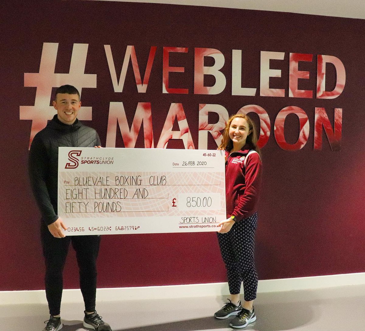 StrathUnion's tweet photo. The AMAZING team at @StrathSportSU raised a whopping ยฃ850 for Bluevale Boxing Club through the Sports Ball raffle.
This money will go into making a positive change for these young lives! ๐ฅ
#Bluevaleboxing #Sportforchange #strathsports #StrathLife @UniStrathclyde https://t.co/Ic35aXB1O4