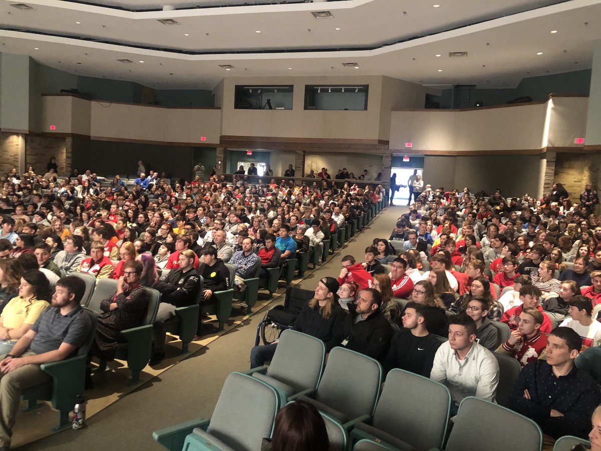Pcsupt's tweet photo. Thanks to Chris Herren for sharing his story of recovery with students from PC, PIB and Danbury. Thank You PC Kiwanis for sponsoring! https://t.co/5v3dMPjb18