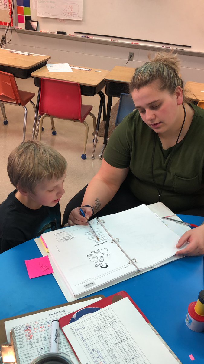 LiteracyCoaches's tweet photo. Making a difference at CCSD!!! #jefferson4life #kidsfirst #ccsd https://t.co/LqOpFnXJIh