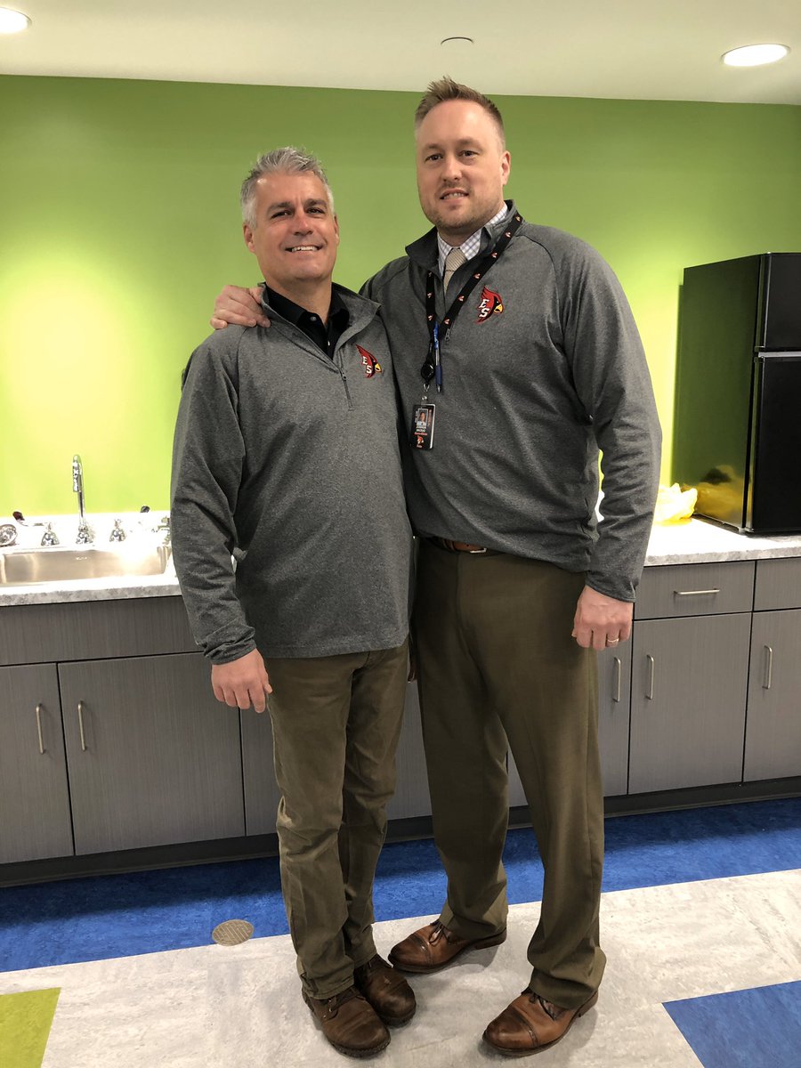 skougj's tweet photo. This happens when you work together for 8+ years. https://t.co/tVapem40uu