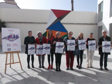 culturavegabaja's tweet photo. 🏆👩🦰Nos os olvidéis de acudir mañana, viernes 6 de marzo, en #Orihuela a la II gala en #homenajeALaMujerOriolana, en la que se entregarán los #premiosÚnicas a las siete mujeres galardonadas,con un concierto del grupo femenino #Ccpink.
📰Más información: https://t.co/zl88YxW79B https://t.co/N1W3vKp4K2