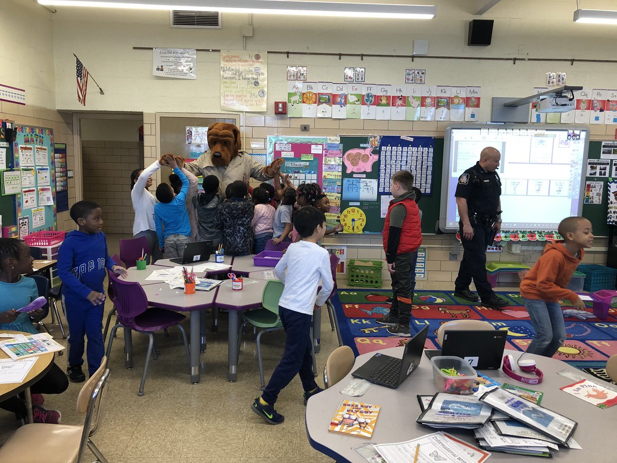 Emily Jacobs tweet media