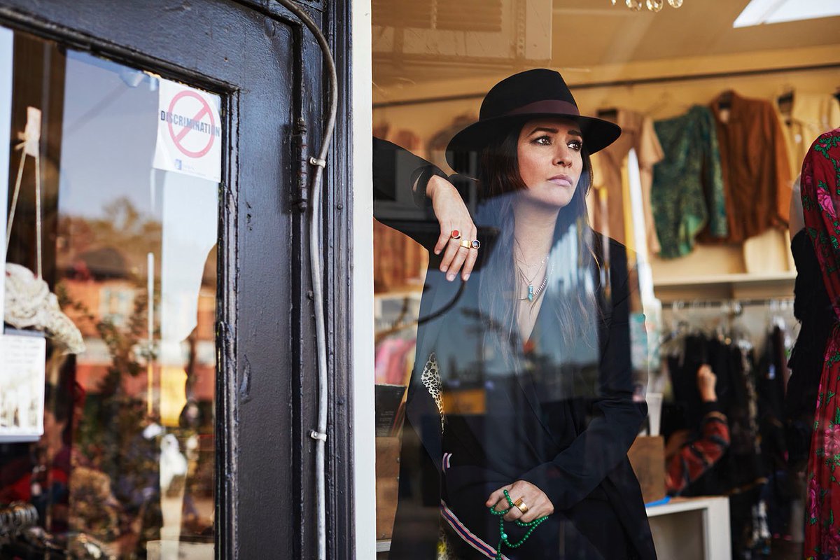 Pamela Adlon tweet media