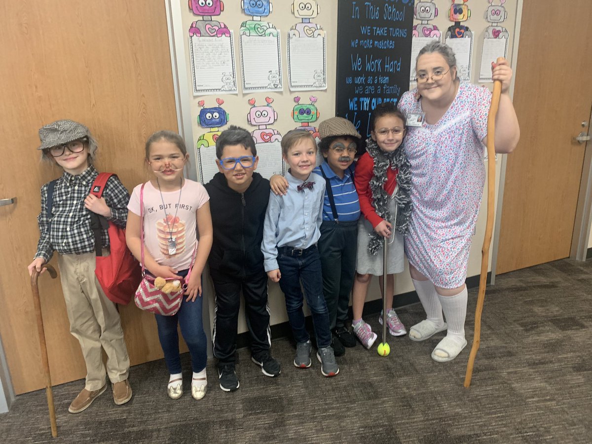 MrsBarcus's tweet photo. Happy 120th Day of School👵🏻😂 https://t.co/poeb9gYxlz