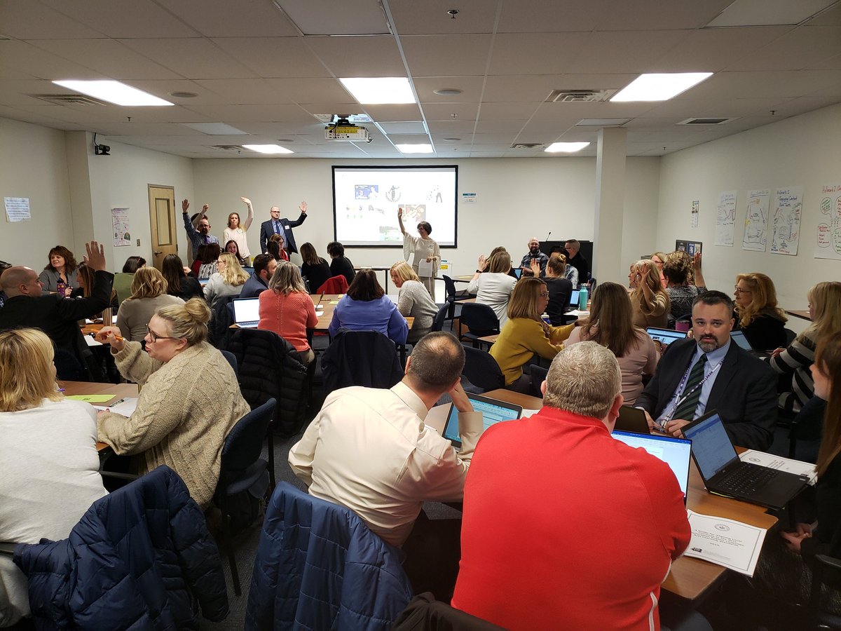 kathryndaughton's tweet photo. Session 2 under way: "Fracking the Next Gen Standards", "Formative Assessment: Check In Before They Check Out", "Is Your Curriculum Out of Whack?" and "Igniting a Spirit of Inquiry". #SCDNELA @OCM_BOCES_IS https://t.co/CJvFRUvNc9