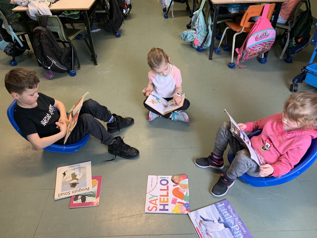 BCECathyKiss1's tweet photo. When they are all engaged in reading, I sneak pictures! #goodfitbooks #literacy https://t.co/tlsYxSgcvP