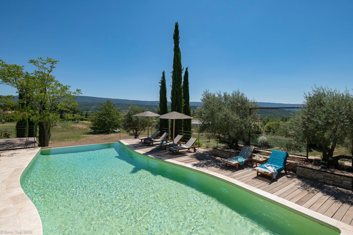 CotedAzurVillas's tweet photo. Another day π¦ Another pool!
This time in the β€οΈ of Provence, ideal to relax, take a long afternoon nap or to enjoy the stunning view.
Mas de la Vigne - Provence
https://t.co/sd9xwWNqis
#cotedazurvillas #provence #pooloftheday #summer 2020 #southoffrance #happyholidays https://t.co/UHOox1gNmQ