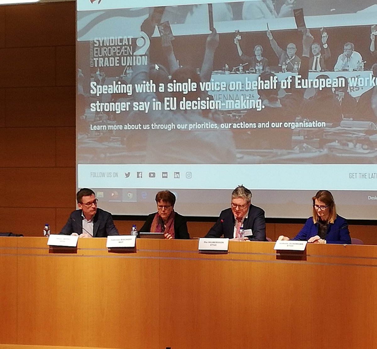 oliverroepke's tweet image. We need full involvement of organised civil society @EU_EESC and social partners in the conference on the future of Europe. Social issues have to be addressed, including treaty changes. Thanks to @etuc_ces for an excellent debate @gabischoff @PHilmersson at #NetLex conference.
