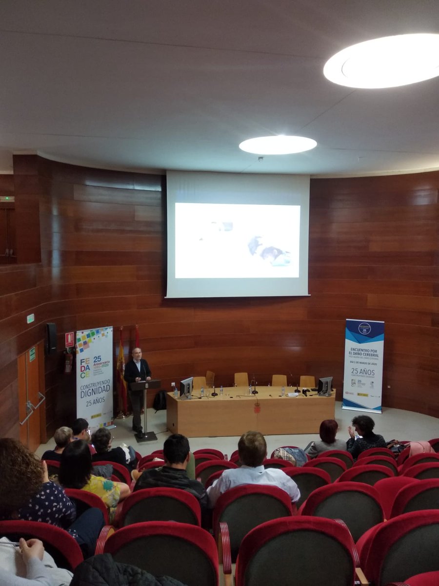 Dacemur1's tweet photo. Volvemos tras la pausa café con el Dr. Enrique Noé, Director de Investigación del servicio de daño cerebral del Hospital Vithas, Valencia. 

Nos habla de la "Atención a pacientes con Estados alterados de consciencia". 

#Encuentro25FEDACE
#FEDACE
@fedaceorg https://t.co/Tn8M4qVU9V