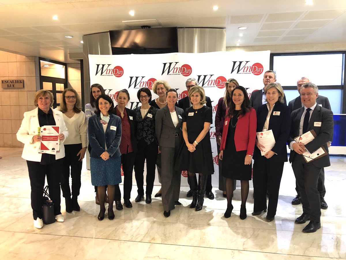 FemmesBA's tweet photo. [WINDAY] Merci aux intervenants et animateurs de nos deux tables-ronde sur la place limitée des femmes dans l'actionnariat et leur rôle clé dans la chaîne de valeur !
(photo @LeCercleWealth)
Retrouvez leur biographie sur notre site 👉https://t.co/NniFhx2Abi
#Winday2020 https://t.co/32QOGSgxFr