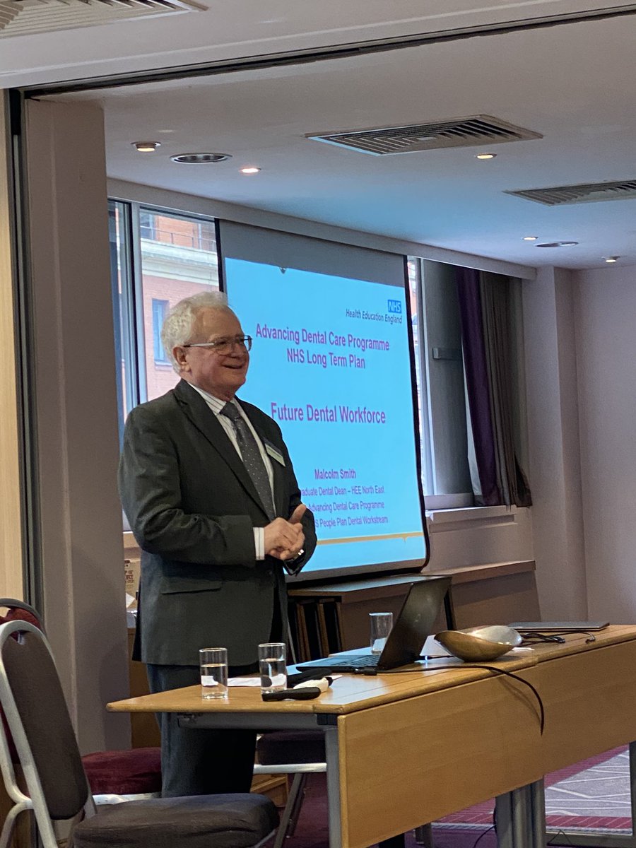 rachfitz2002's tweet photo. Advancing dental care..... time for a change @MADEinHEENE @NHS_HealthEdEng @TheBDA Malcom Smith sharing the work being carried out #dentaleducatorconfrence  #dental https://t.co/Wk9ZO0ObDR