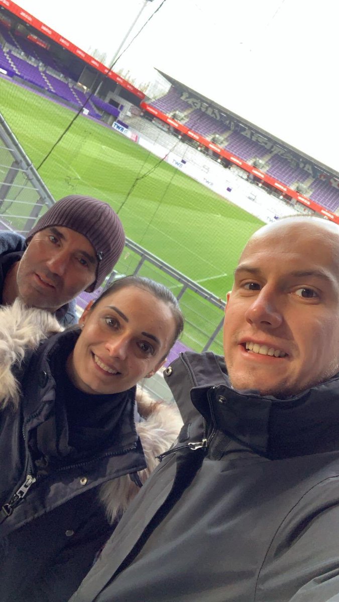 NFIP_hungary's tweet photo. 👮♂️👮♀️👮♂️Kollégáink lecsekkolták, hogyan csinálják a szomszédban.
🇭🇺🤜🤛🇦🇹
#stadiumvisit #study #rendőrség #Polizei #Vienna #Cepol #footballcourse #ThinkTank https://t.co/Lt3R29MqqY