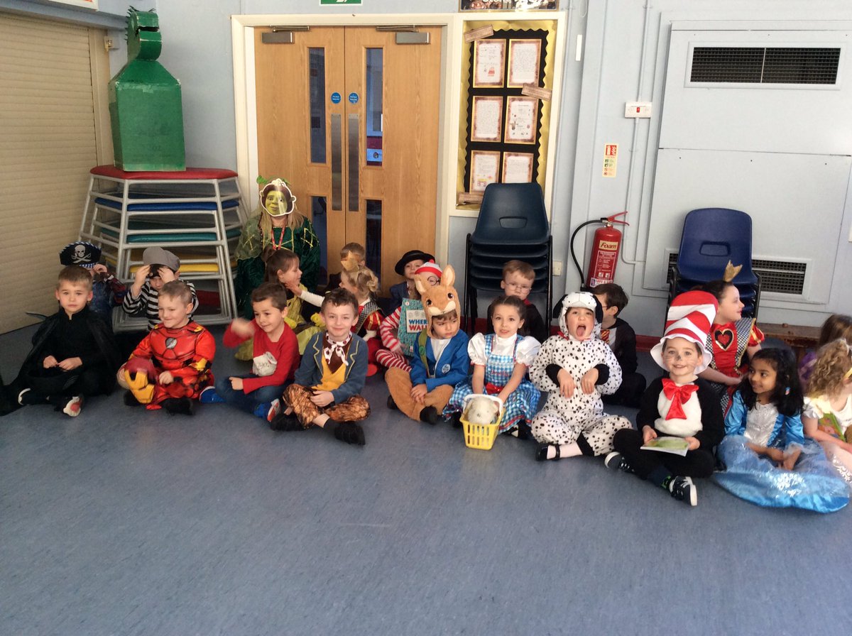 Recstjosephs1's tweet photo. World book day 2020 💫💫💫 Amazing effort. Thank you 😊 #WBD2020 https://t.co/lmhnqhMx1M