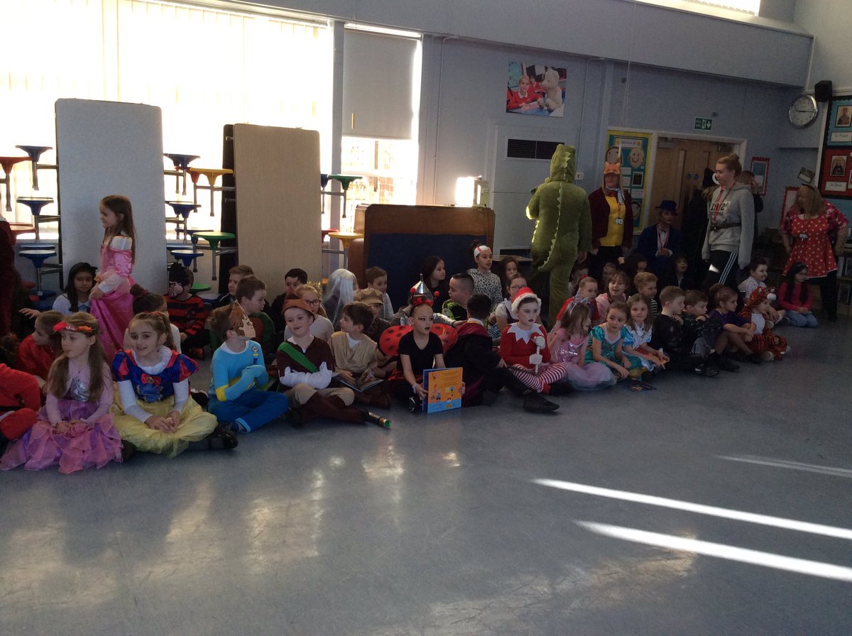 Recstjosephs1's tweet photo. World book day 2020 💫💫💫 Amazing effort. Thank you 😊 #WBD2020 https://t.co/lmhnqhMx1M
