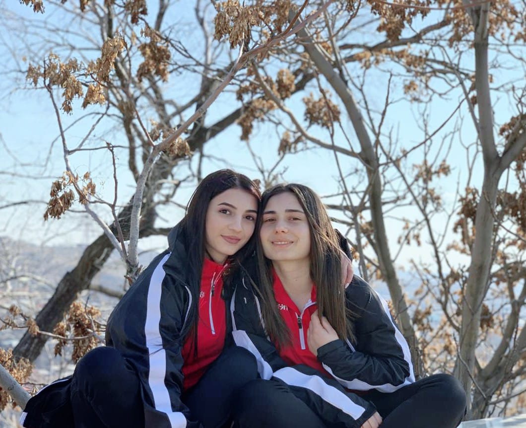 Marzik16's tweet photo. Из США, Украины, России, Франции. Вся женская сборная Армении
#Armenia #WomansFootball #Yerevan #Армения #ֆուտբոլ 

https://t.co/OErL7qlGYj https://t.co/nfgIwKwMv9