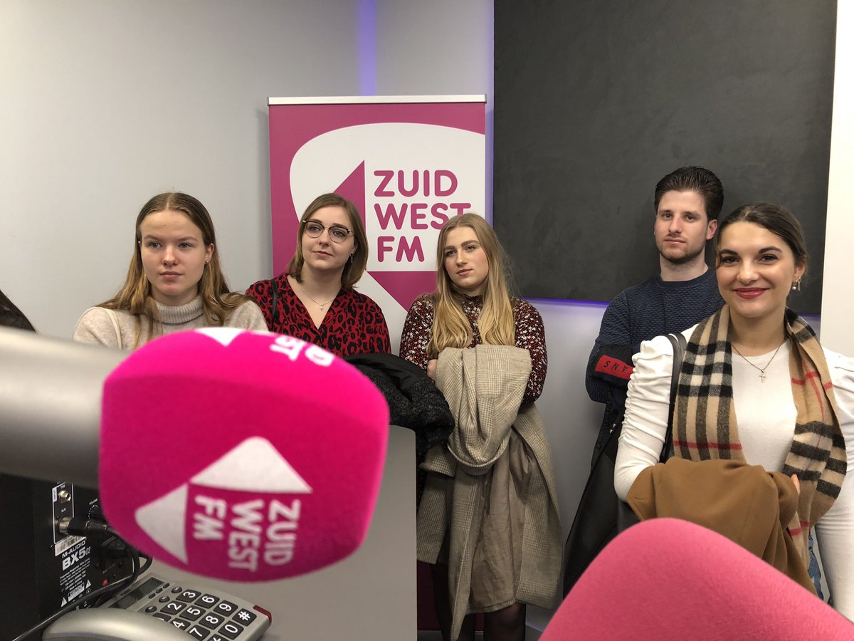 #fhj #wijzijnfontys met de redactie #Roosendaal op bezoek bij #ZuidwestTV