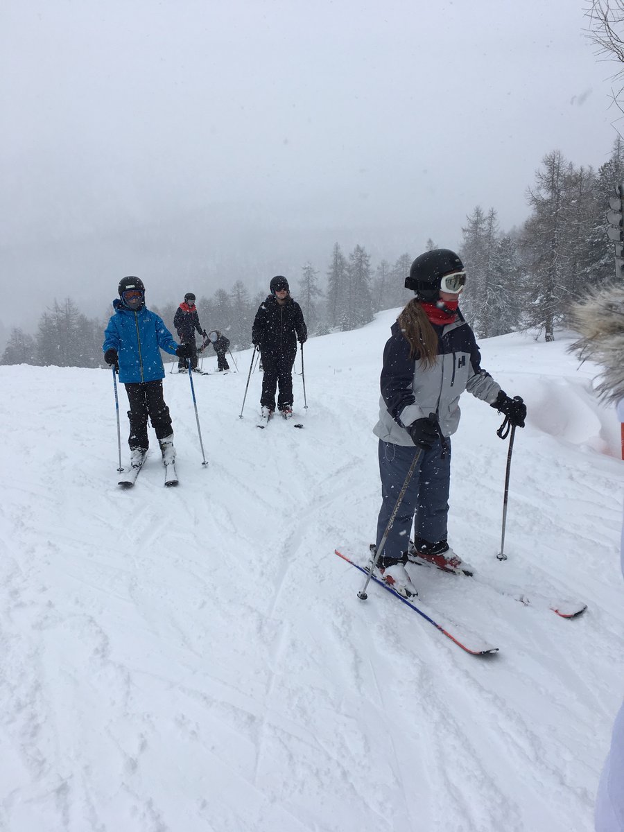 PPencelli's tweet photo. Still skiing 🎿 😊❄️ https://t.co/6cjxiCH3Ow