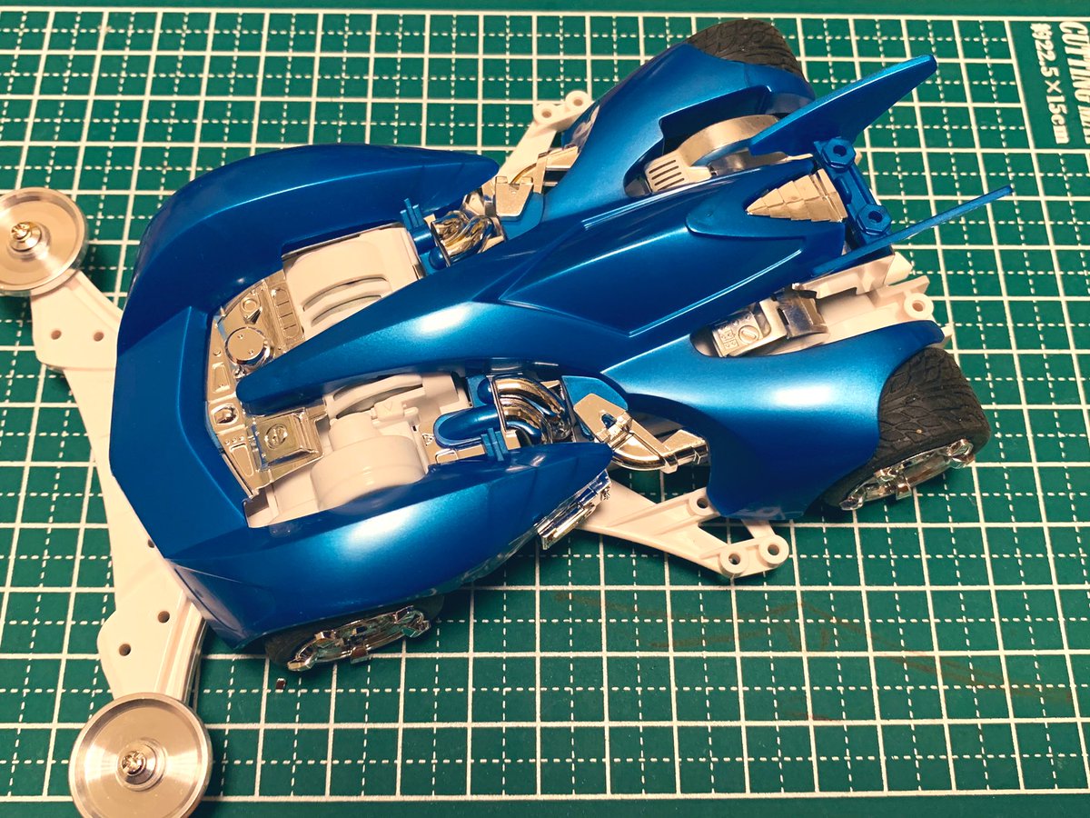 FM-Aのジャンク集めて全ホワイトシャーシ出来たから、なんちゃって FM-Aのジャンク集めて全ホワイトシャーシ出来たから、なんちゃって