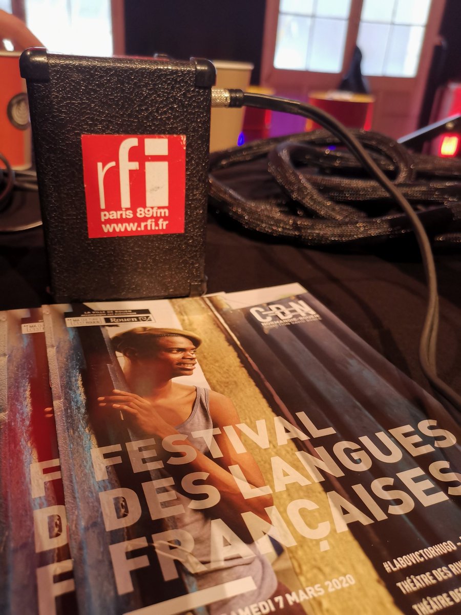 CdnRouen's tweet photo. Rdv à 14h sur les ondes de @RFI pour écouter l'émission @devivesvoix de @pparadou enregistrée au #LaboVictorHugo à @Rouen pour le Festival des langues françaises du @CdnRouen https://t.co/21RIUPiZ6q