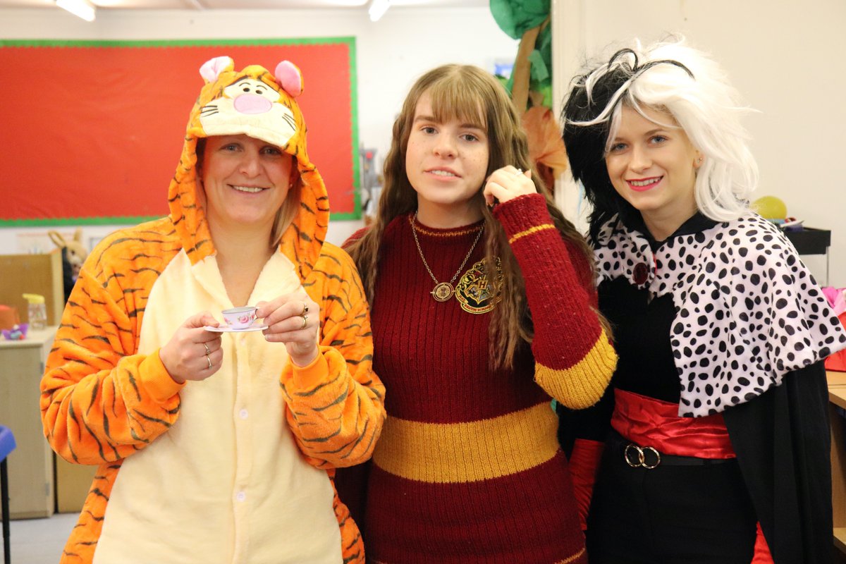 GriffinHouseSch's tweet photo. The staff made a fantastic effort as well #WorldBookDay #GHSBookWeek https://t.co/qSd6HWQbUK
