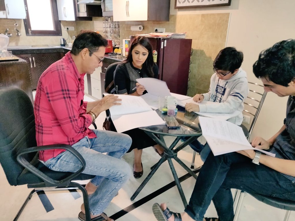 soniiannup's tweet photo. Work in progress๐
#indiefilmmaking #indiefilm #goodscript #delhi #lookingforward
@KTaranjit https://t.co/WkxuOgEEkJ