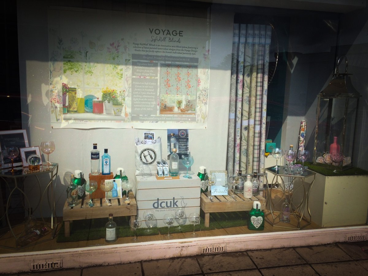 harrisdistiller's tweet photo. With gifts for every occasion, Laura and the team @IVADGifts will have something for everyone. Click your Isle of Harris Gin online and they'll wrap your bottle, ready to collect in minutes. Discover your local pick-up point at https://t.co/SKmP26P0DH 📍 #ClickConnectCollect https://t.co/umbDS7cAYE